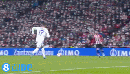 残特奥会选手与领跑员携手冲线夺冠