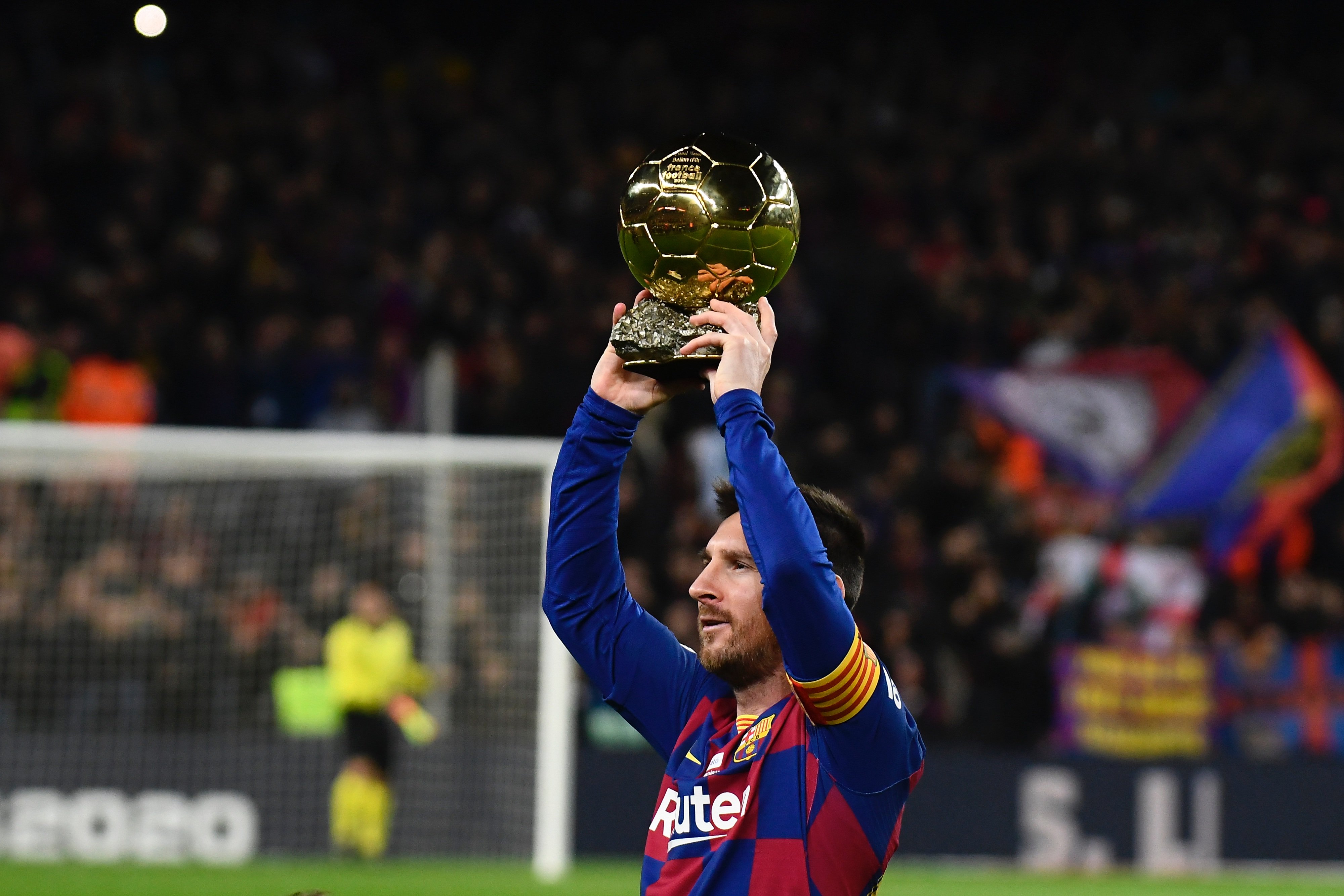 雷迪克：希望东契奇和勒布朗都能在对阵76人时回归阵容