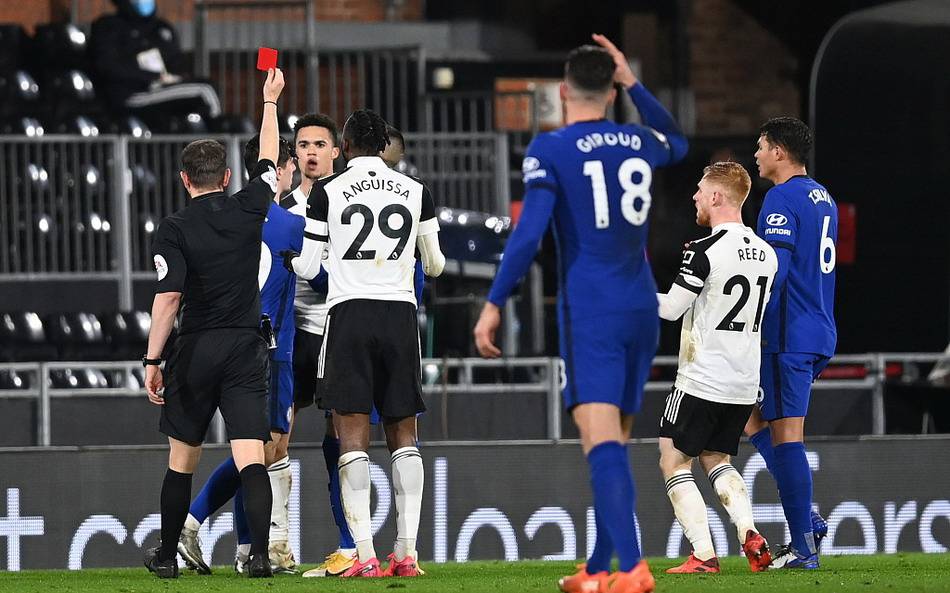 伤愈回归，三笘薰重返球场进行单独训练