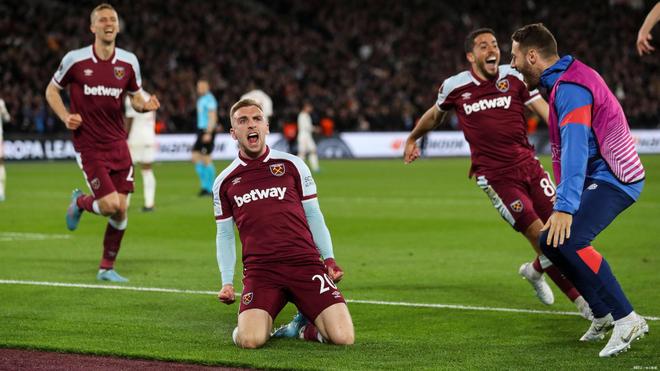 26状元大热！卡梅伦·布泽尔8场比赛创下30年来纪录